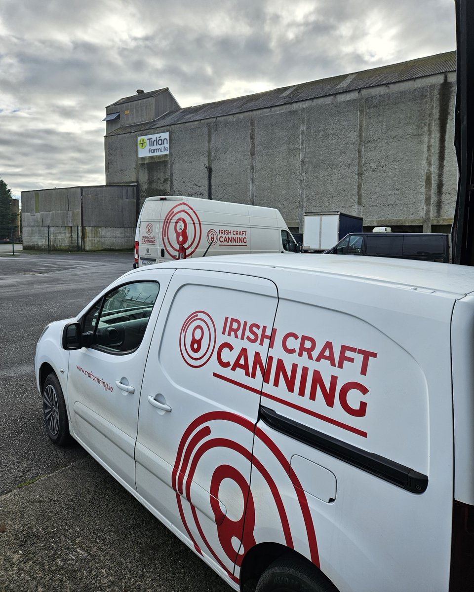 Irish_C_Canning's tweet photo. Today's office 🏢

Happy as always to help the team @FarringtonsBrew get their beers into cans 🍻

#craftbeer #canning #metalrecyclesforever #ipa #processpackaging #howitsmade #beer #packaging https://t.co/JifSkhYa4D