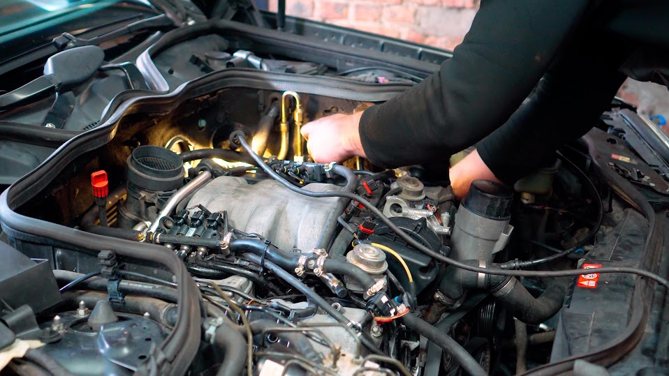 AMCAutoRepair's tweet photo. New to Hayward? No problem, AMC Auto Repair is here to help you with your Auto Repair needs! https://t.co/Nnge3qV7PN #AirFilterReplacement #TransmissionInspection #RadiatorInspection #SteeringRepairs https://t.co/HNat7xF1MD