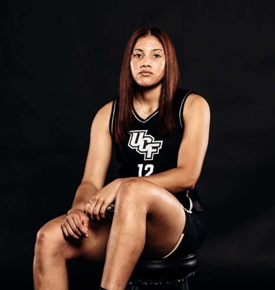Jr. All-Star Girls Basketball (@jrallstarbb) on Twitter photo Here are some more impressive college debuts... ๐๐
Shy Hawkins (<a href="/shyhawkins24/">shy hawkins</a>) - <a href="/CuseWBB/">Syracuse Women's Basketball</a>
16 points & 4 rebounds
Keira Scott (<a href="/keira_scott33/">Keira Scott</a>) - <a href="/CuseWBB/">Syracuse Women's Basketball</a>
14 points & 8 rebounds
Emely Rodriguez (<a href="/Emyrodriguez21/">Emely Rodriguez</a>) - <a href="/UCF_WBB/">UCF Women's Hoops</a>
13 points & 5 rebounds Here are some more impressive college debuts... ๐๐
Shy Hawkins (<a href="/shyhawkins24/">shy hawkins</a>) - <a href="/CuseWBB/">Syracuse Women's Basketball</a>
16 points & 4 rebounds
Keira Scott (<a href="/keira_scott33/">Keira Scott</a>) - <a href="/CuseWBB/">Syracuse Women's Basketball</a>
14 points & 8 rebounds
Emely Rodriguez (<a href="/Emyrodriguez21/">Emely Rodriguez</a>) - <a href="/UCF_WBB/">UCF Women's Hoops</a>
13 points & 5 rebounds