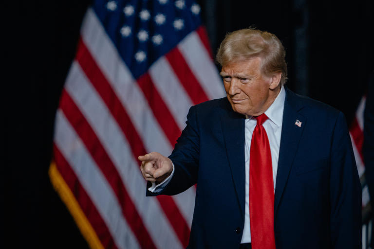 RealJamesWoods's tweet image. After four years of waking up to cold, gray days of misery and hate, America woke up today to a blazing morning of hope, joy, and a record stock market. God bless America and God bless President-elect Donald Trump.