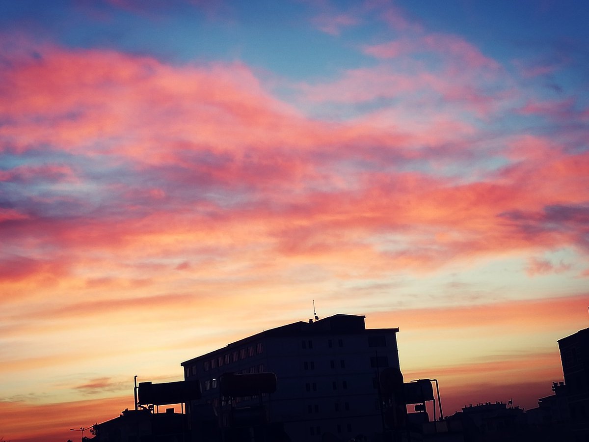 Gök girsin, kızıl çıksın...