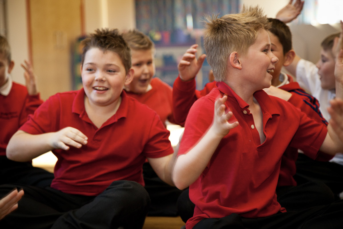 Want to ignite a passion for music in your young learners? Join us for a free CPD session to explore innovative teaching strategies, engaging activities, and practical tips in our Introduction to Teaching Music in Primary Schools. 

Book now: bit.ly/Teacher_CPD_Pr…
#Teachers