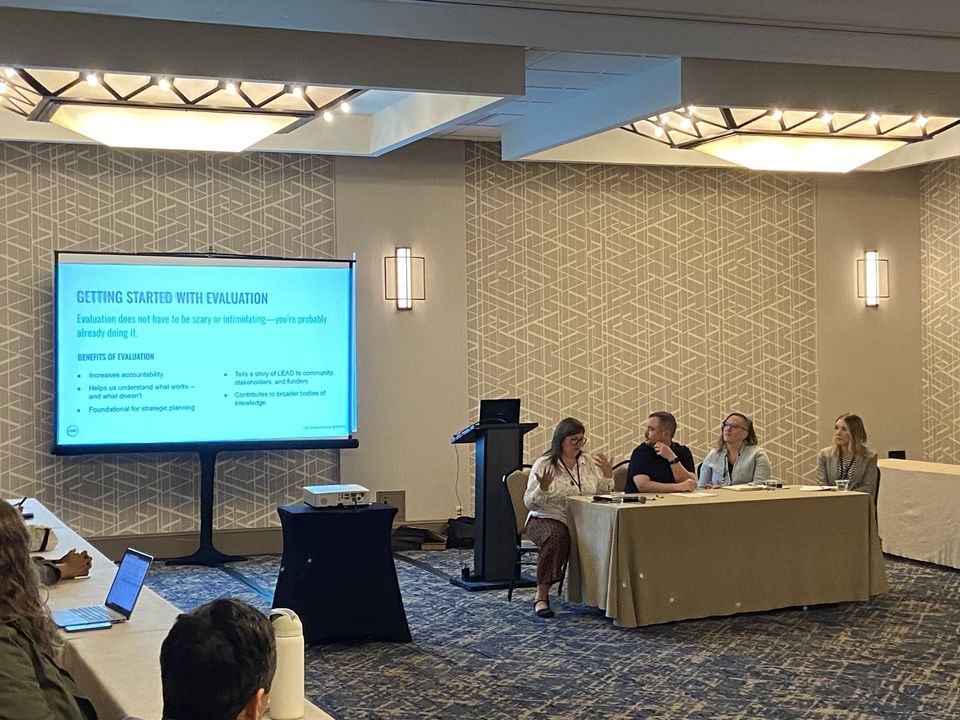 Hailey Richards, Sheriff’s Office Law Enforcement Arrest Diversion and Deflection (LEADD) Coordinator presented this past week at the 2024 PTACC International Deflection and Pre-Arrest Diversion Training Summit in Seattle WA. Hailey is pictured on the… dlvr.it/TG2V1h