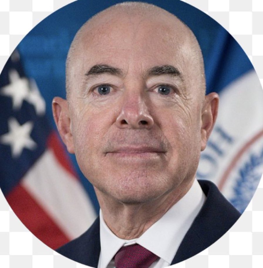 red_menacer's tweet photo. Arrest this POS https://t.co/OEGRB3hehX