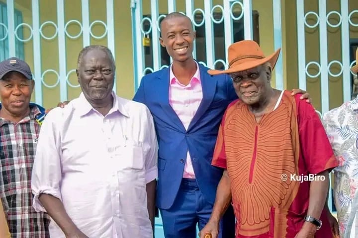 OdwiraJacktone's tweet photo. I am confident that @HKuja72083 will secure the Nyakach Parliamentary seat in the 2027 elections. 

#Kujabiro https://t.co/mIss8iWuP5