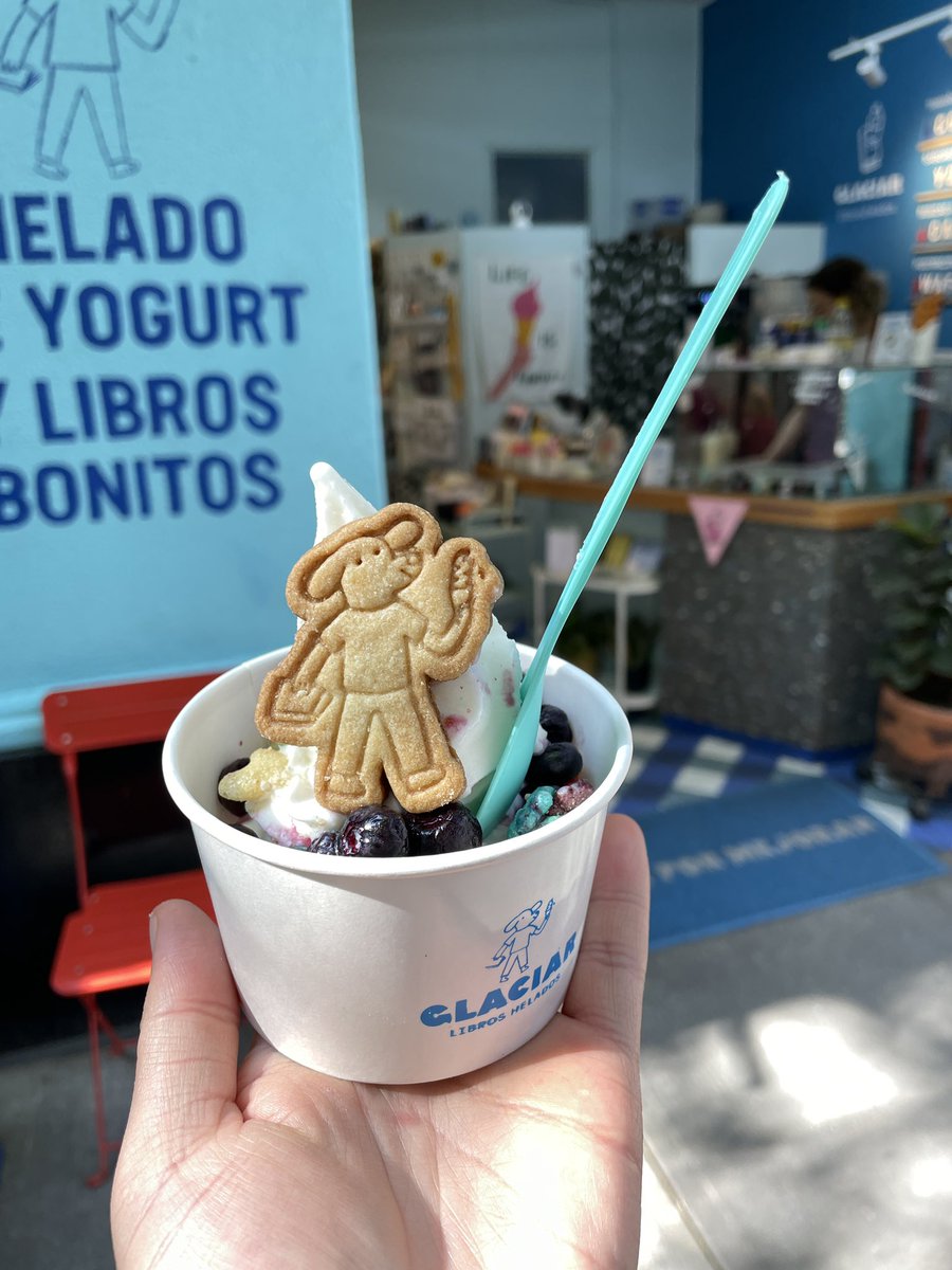Glaciar libros helados tweet media