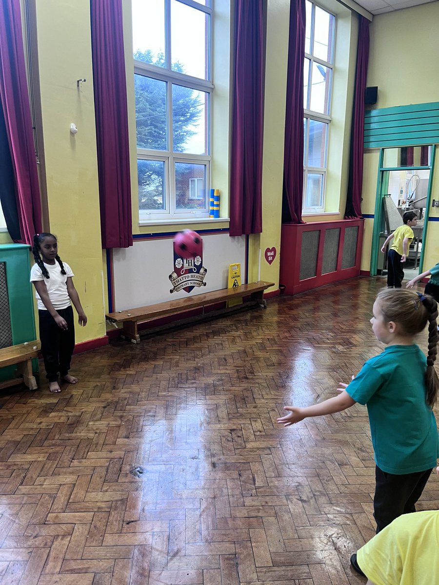 MrsamThatto's tweet photo. Great throwing and catching skills in PE this week.
#ThattoPrim_2SW @MrsSW_Thatto #ThattoPrim_PE #ThattoPrim_enthusiastic https://t.co/zC7TWUPuk0