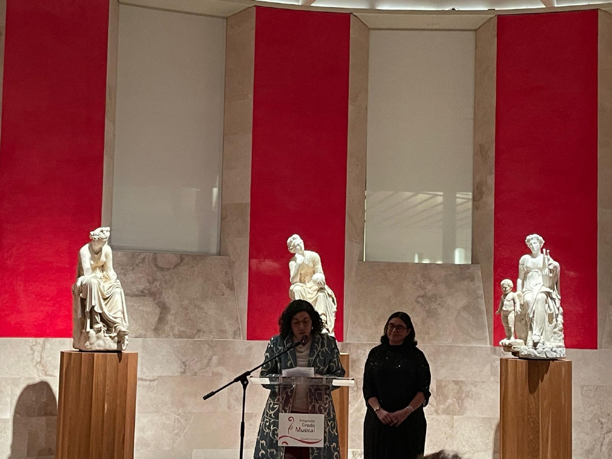 Comienza la entrega de premios de Grado Musical. Estamos orgullosos de nuestros alumnos.