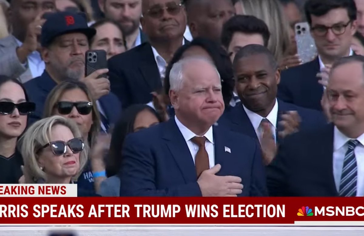 Rbka987's tweet image. How dare yall do this to Tim Walz