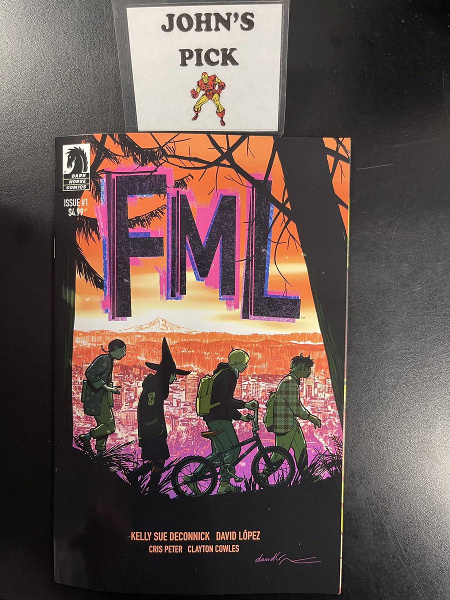 ComicsWorldPA's tweet photo. #KellySueDeConnick @davizlopez #CrisPeter #ClaytonCowles #ChuckHowitt-Lease @comicgoblinart #FosterPCupbens @DarkHorseComics #NCBD https://t.co/P3cMB7q2hf