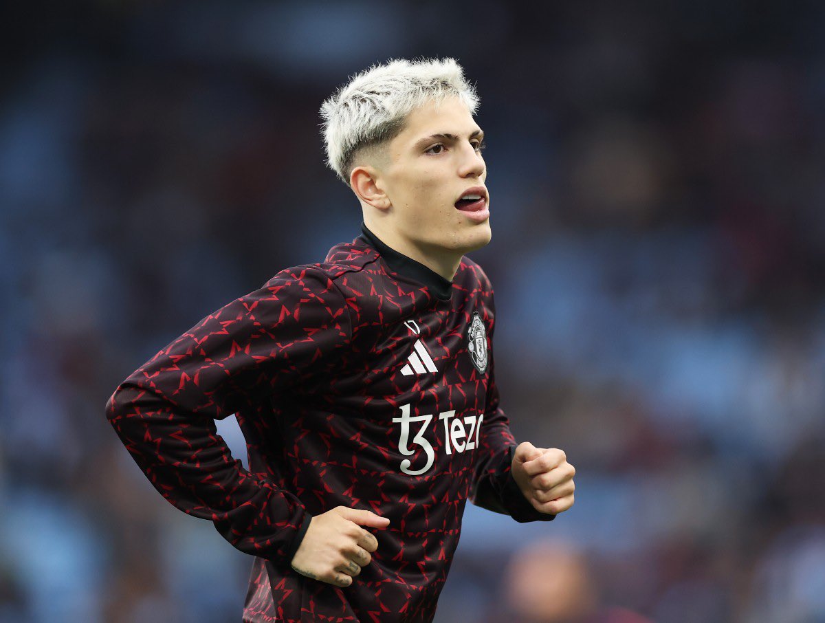 mufcmpb tweet media