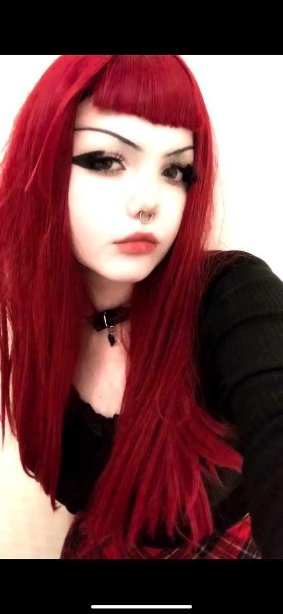 ugw2027's tweet photo. sorry 4 being hot n having correct opinions :/ https://t.co/cIfJy5WNUf