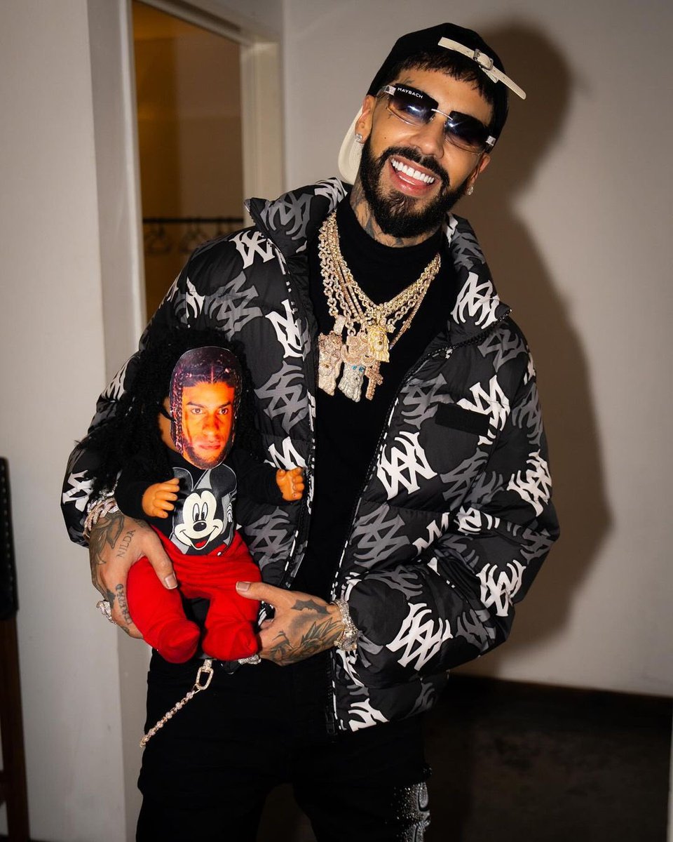 LA MEJOR FOTO QUE VERÁS HOY

Anuel AA x Chimi Bebe