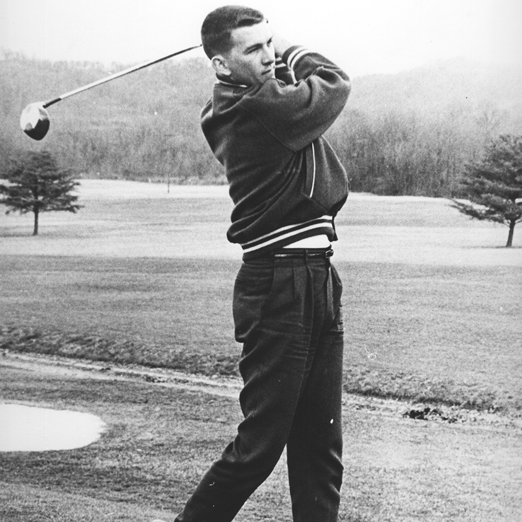 𝑭𝒆𝒂𝒈𝒂𝒏𝒆𝒔, 𝑴𝒆𝒂𝒅𝒆 𝑱𝒐𝒊𝒏 𝑾𝑽𝑮𝑨 𝑯𝒂𝒍𝒍 𝒐𝒇 𝑭𝒂𝒎𝒆!!

Marshall Hall of Famers Joe Feaganes and Linden Meade were inducted into the WVGA Hall of Fame on Friday during a ceremony at Guyan Country Club.

🔗: bit.ly/WVGAHallOfFame