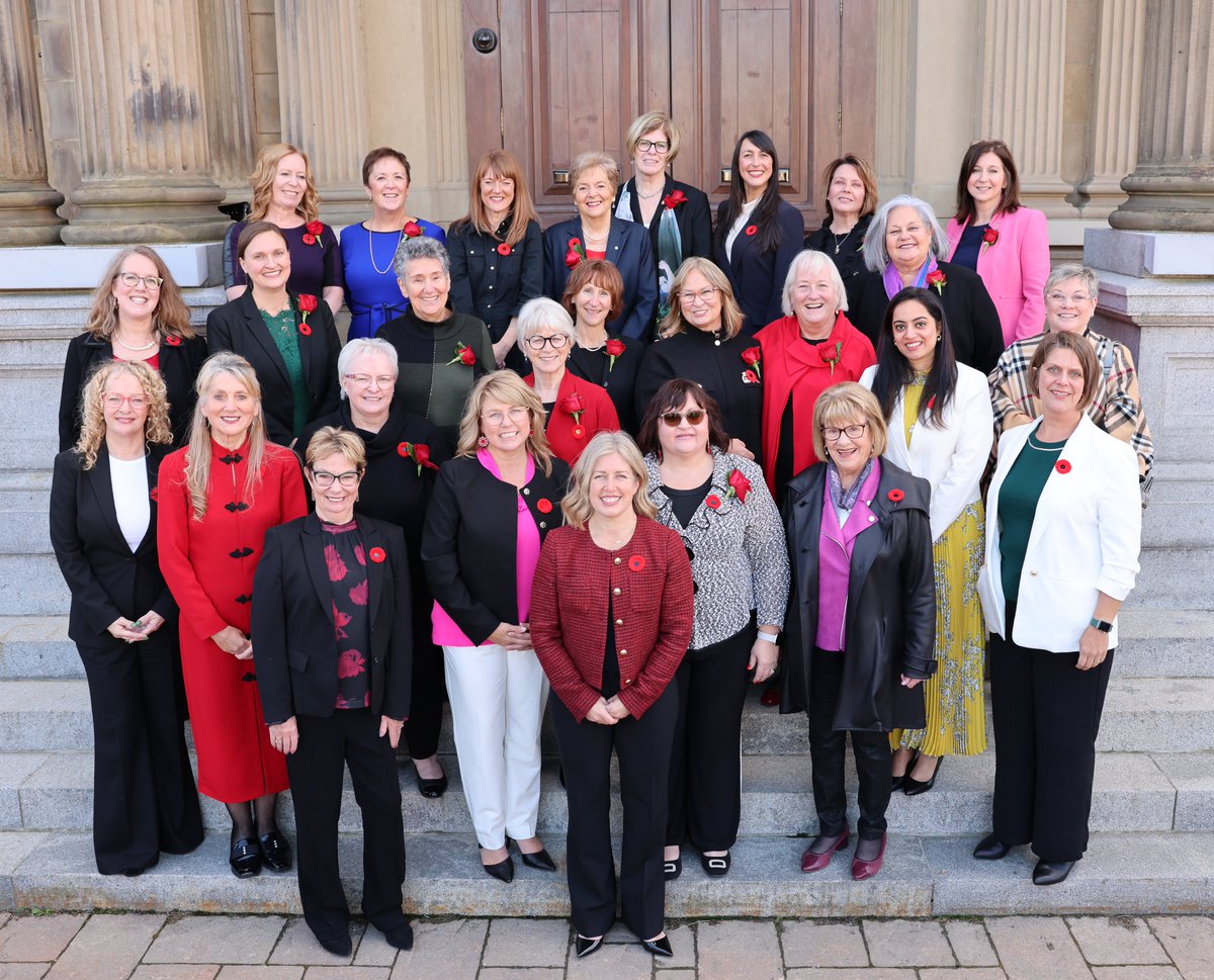 It’s a Femininomenon!
 
A special thank you to all the woman MLAs, past and present, who joined us on the floor of the Legislature for Saturday’s swearing-in ceremony. All that we accomplished would not have been possible without you ❤️
---
C’est un Féminiphénomène !

Un merci