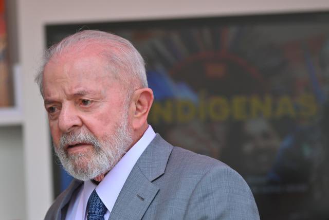 BolsonaroSP's tweet image. 🇺🇸Lula está acostumado a:
-receber navios de guerra do Irã sancionados pelos EUA
-pedir fim do padrão dólar, 
-dar poder coercitivo a fóruns internacionais (governo global) e 
-incentivar agenda woke via ONGs bancadas por metacapitalistas

Neste tabuleiro internacional, Trump se