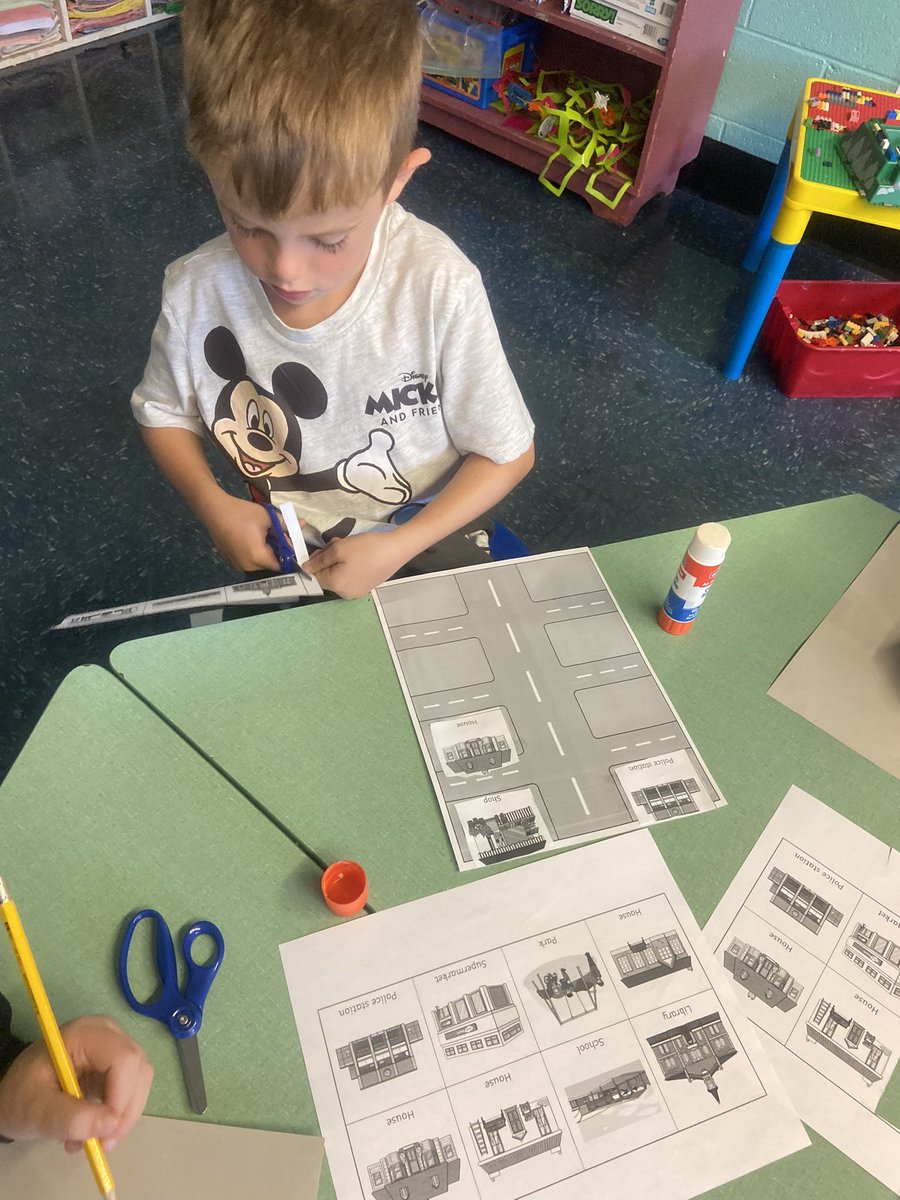 MsOuterbridge's tweet photo. The students learned about community’s in social studies! They had so much fun designing their own communities! @sjboscoschool https://t.co/o98eMsXiR3