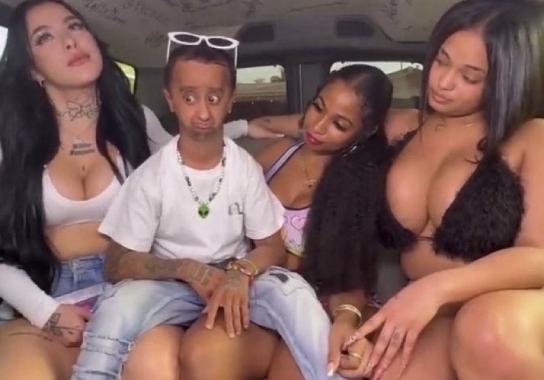 theshahfahad's tweet image. #BabyAlien Is Living Our Dream Life 💔
#babyalian #babyalienvideo