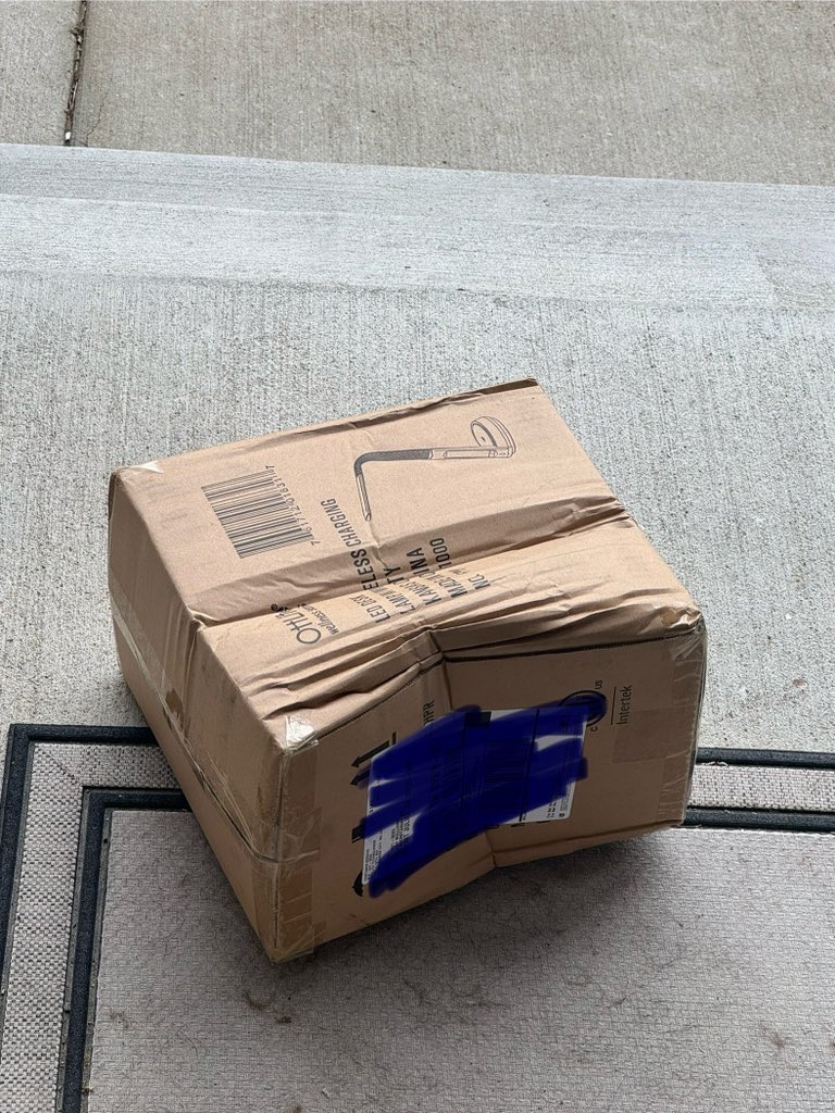 ShelleySullivan's tweet photo. @UPS are you kidding me?! Clearly says “lamp” on outside of package. No wonder most ppl prefer @FedEx @FedExHelp 🤷🏻‍♀️ even @USPSHelp does better than this nonsense 🤬 https://t.co/VaETiMdeJb