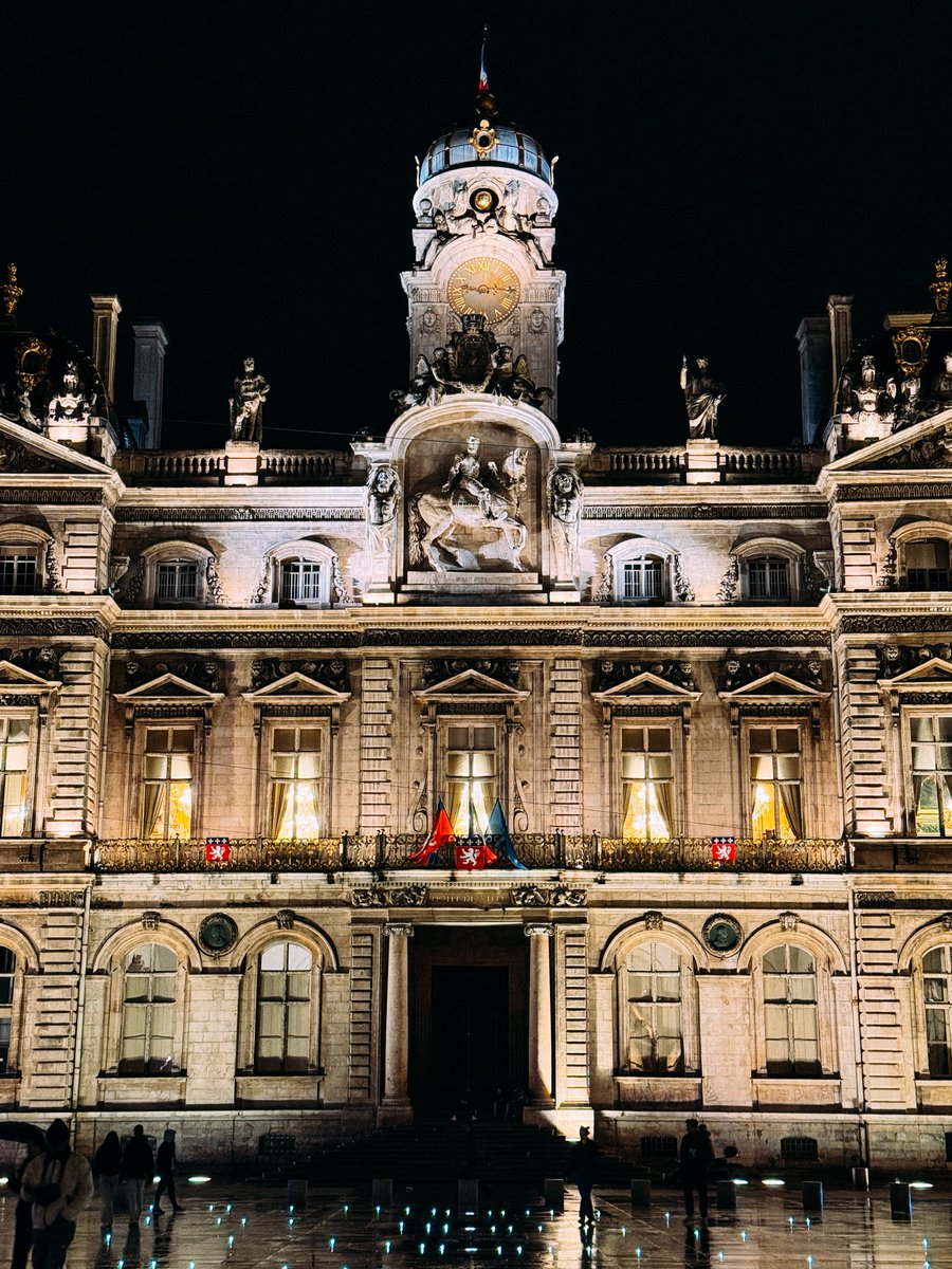 There’s something magical about Lyon in the evening. ✨

📷: iPhone 15 Pro Max