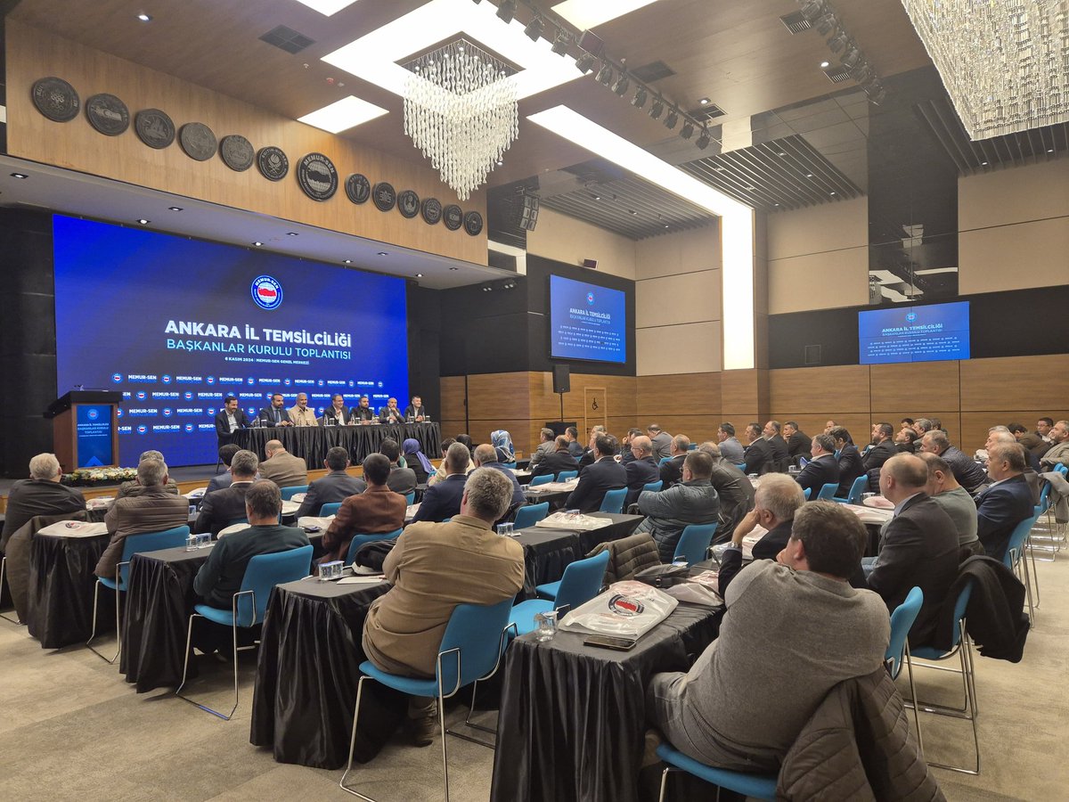 Ankara Memur-Sen'in lider kadrosuyla Başkanlar Kurulunu icra ettik.
Sorumluluğunu kuşanmış bir kadroyla;
🔹️Sivil alanın tahkimi,
🔹️Sendikal hakların geliştirilmesi,
🔹️Sosyal ve mali imkanların iyileştirilmesine dönük hedeflerimizi değerlendirdik.
#GücümüzÖrgütlülüğümüz