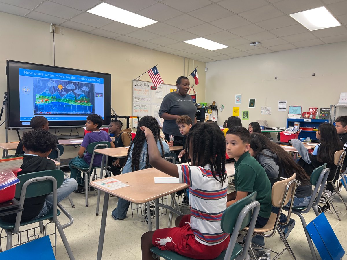 sparkles_jones's tweet image. So proud of the great work happening at @WeRFoerster 

Thank you for engaging minds and making a difference! 🌟

#FoersterElementary #EngagedLearning