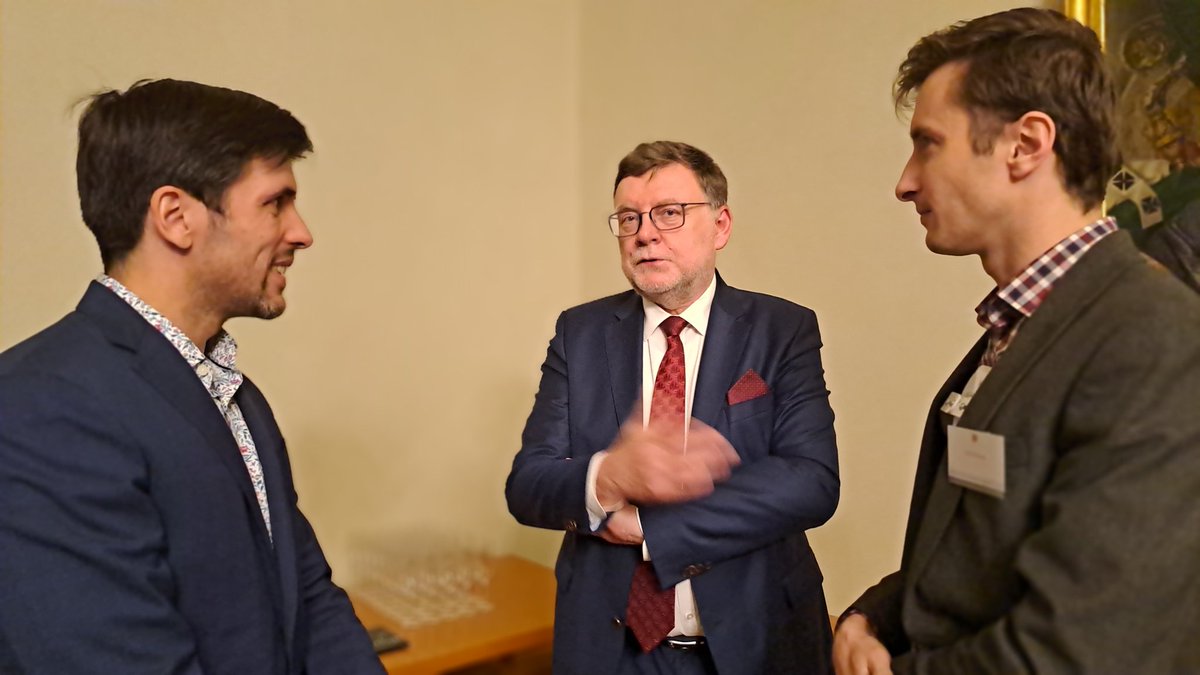Ministerstvo financí ČR tweet media