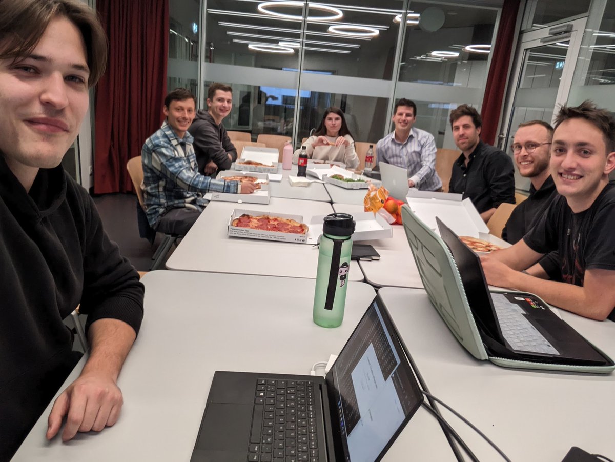 AdrianBunzel's tweet image. David Baker #ProteinDesign Public Viewing #Pizza Party in the Bunzel Group (plus special guest @BasileWicky). 🥳
Looking forward to the Science... and the Pizza 🍕
ipd.uw.edu/protein-design…
@ETH_BSSE #computationaldesign #NobelPrize2024