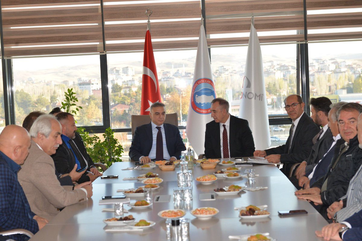 Masfed2010's tweet photo. Türk Dünyası İş Konseyi Başkanı da olan Genel Başkanımız Aydın Erkoç ve beraberindeki heyet, Maliye Bakan Yardımcısı ve Türk Telekom Yönetim Kurulu Başkanı Sn Dr. İsmail İlhan Hatipoğlu'nu Otonomi'de ağırladı. https://t.co/6VnXlz9fpE