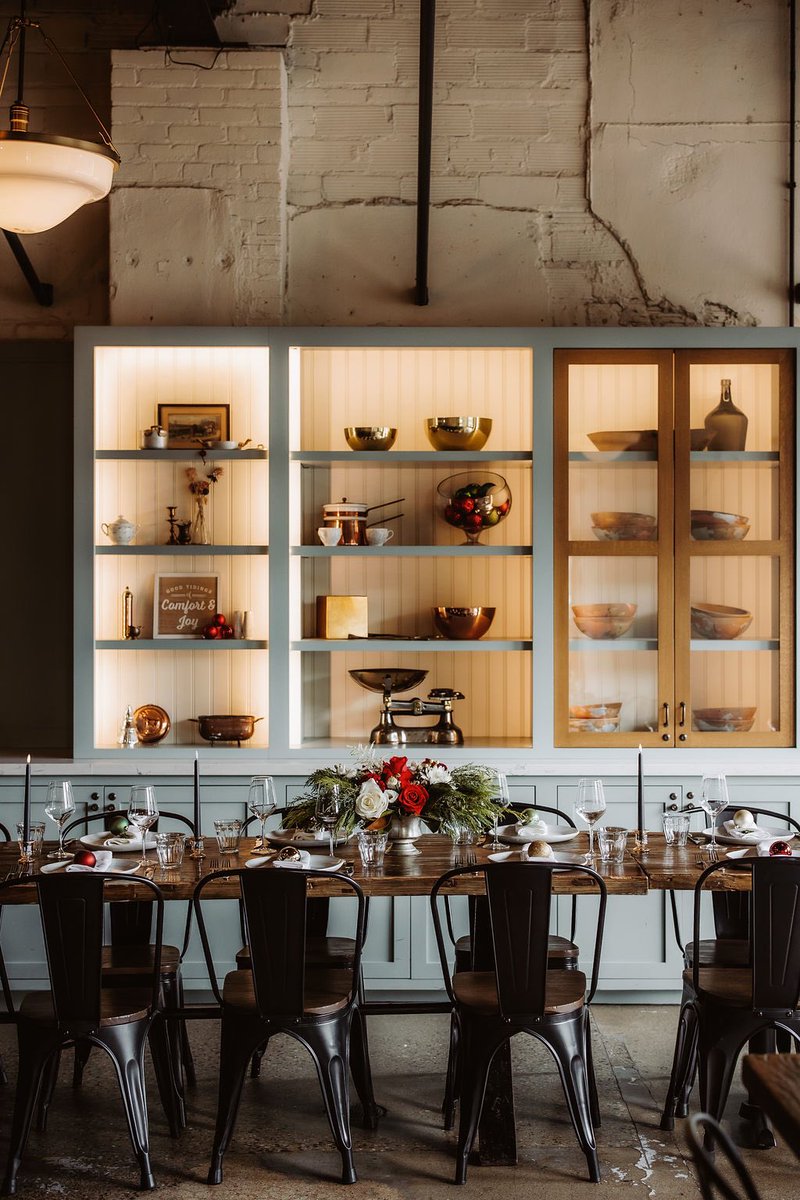 🎁 We still have a few key dates open for holiday events at our LynLake Private Events location. Learn more and get in touch with our Director of Events Shawn Navarro at thelynhall.com/events