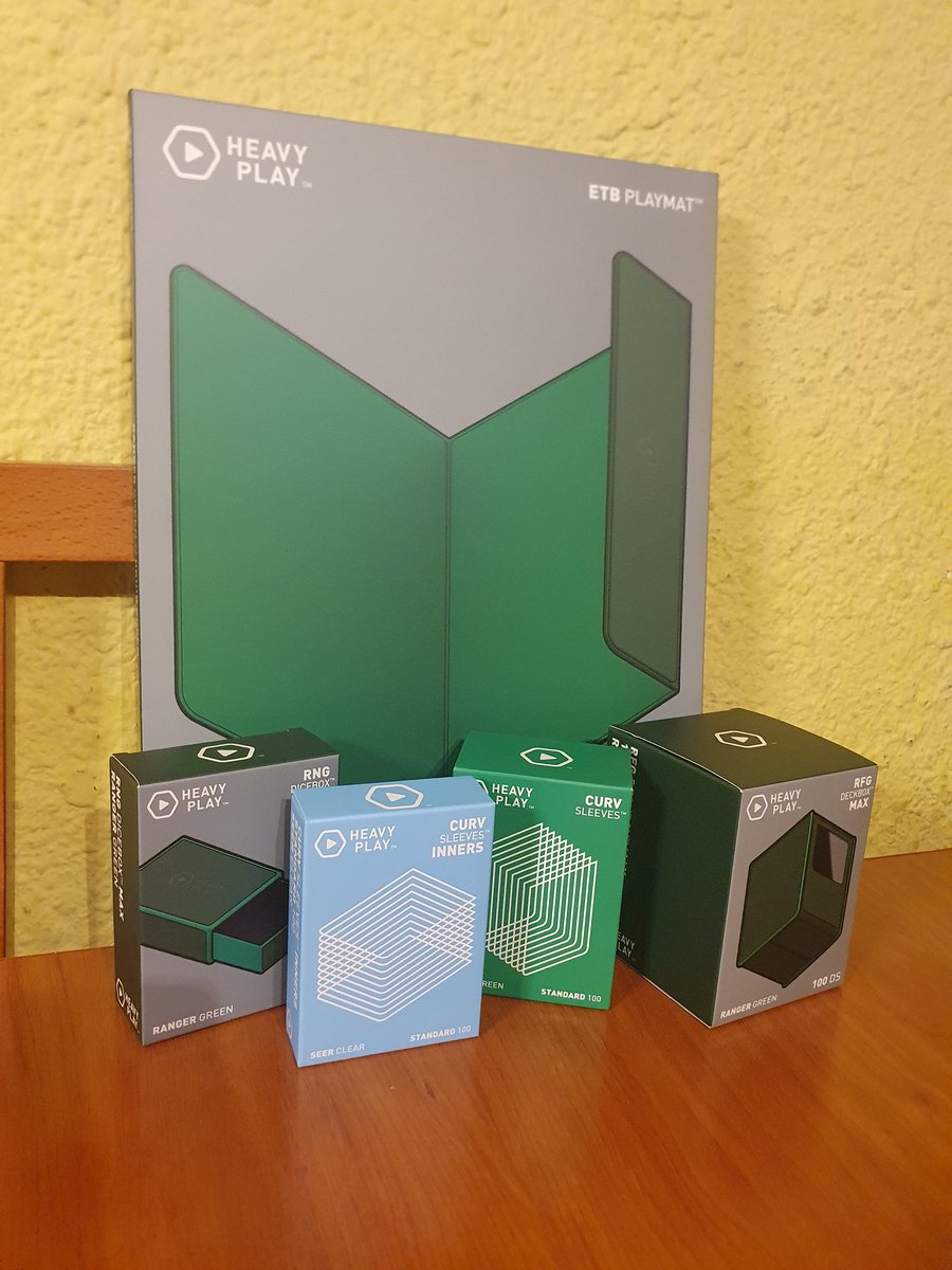 🔥🔥🔥SORTEO🔥🔥🔥

Estaba preparando las cosas para Lille y se me ha ocurrido hacer un sorteo para que probéis el material de Heavy Play. Así que voy a sortear:
- Tapete ETB
- 1 paquete Curv Sleeves y también 1 Inner
- RFG Deckbox MAX
- RNG DICEBOX

Para participar ⬇️⬇️