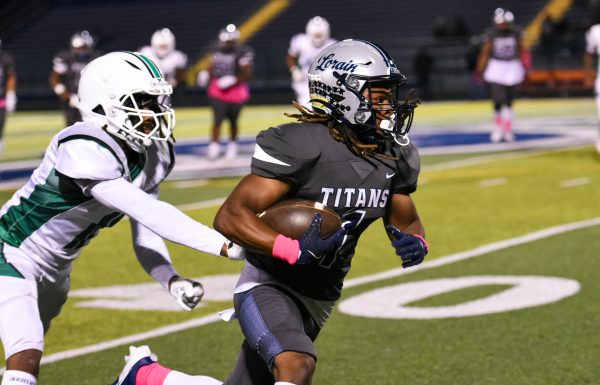 Breaking 🚨🏈

Lorain's Jairo Williams win Lake Erie League Offensive Player of the Year.