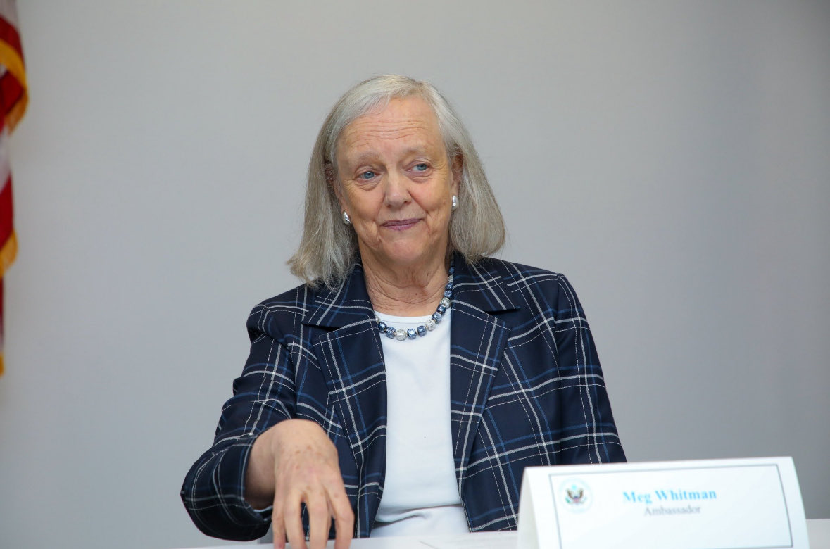 KiokoNzyimi's tweet photo. #RecallMegWhitman

We don't need this woman @USAmbKenya in our country

Recall her immediately. https://t.co/NmuIECPV4J