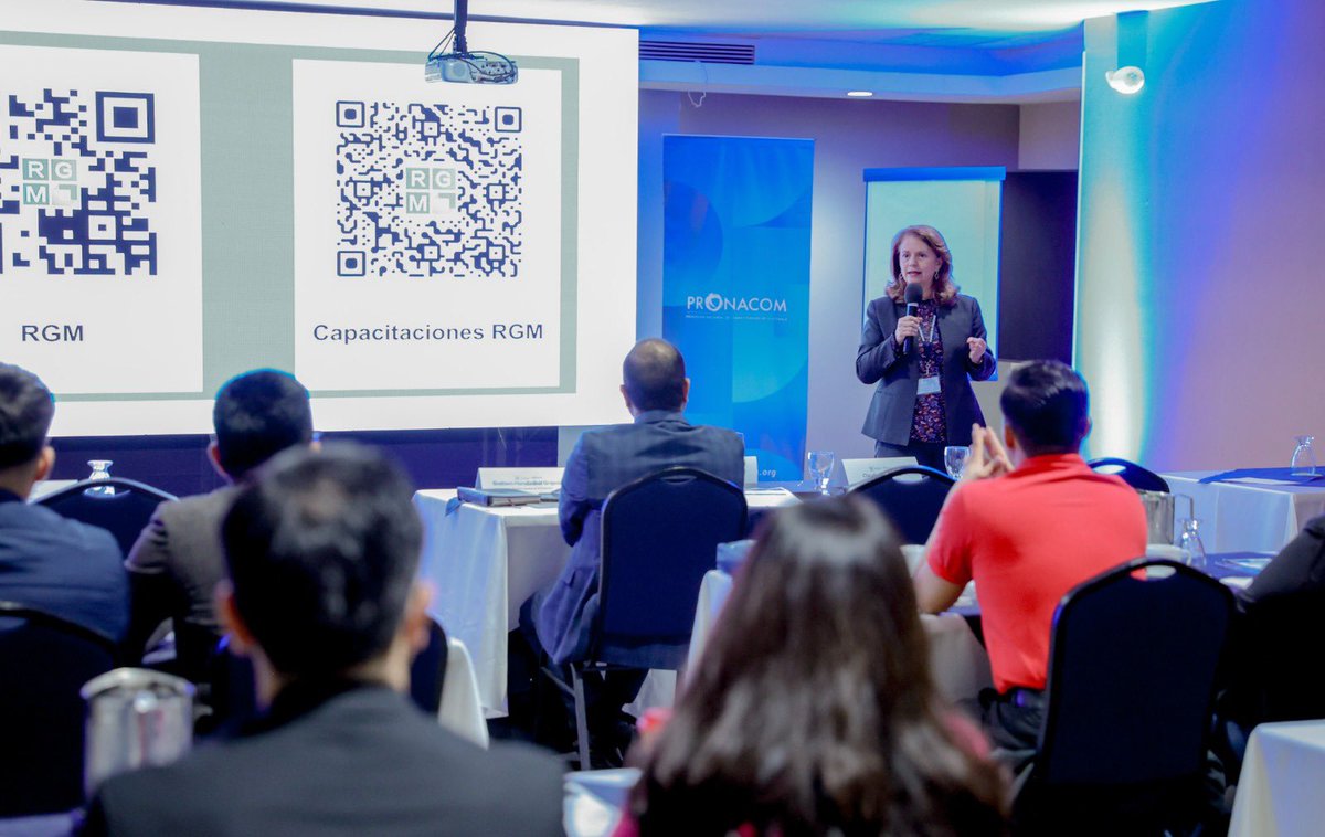 PRONACOMGT's tweet image. Hoy en #GlobalConnect abordamos cómo las garantías mobiliarias e inmobiliarias facilitan el acceso a financiamiento en Guatemala. 🏢💡 En esta capacitación, exploramos su uso, marco legal y aplicación práctica para fortalecer proyectos y mejorar la competitividad empresarial.