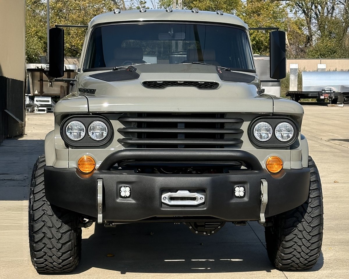 Barrett_Jackson's tweet photo. @mikeroweworks @Dodge @SEMASHOW This #custom four-wheel-drive truck will cross the auction block at the 2025 #Scottsdale Auction, with 100% of the hammer price going to support the #mikeroweWORKS Foundation. Donβt miss this epic #charity moment, January 18-26, 2025!
Read more: https://t.co/Zdjo0cSnaQ https://t.co/GMC2EeiGUn