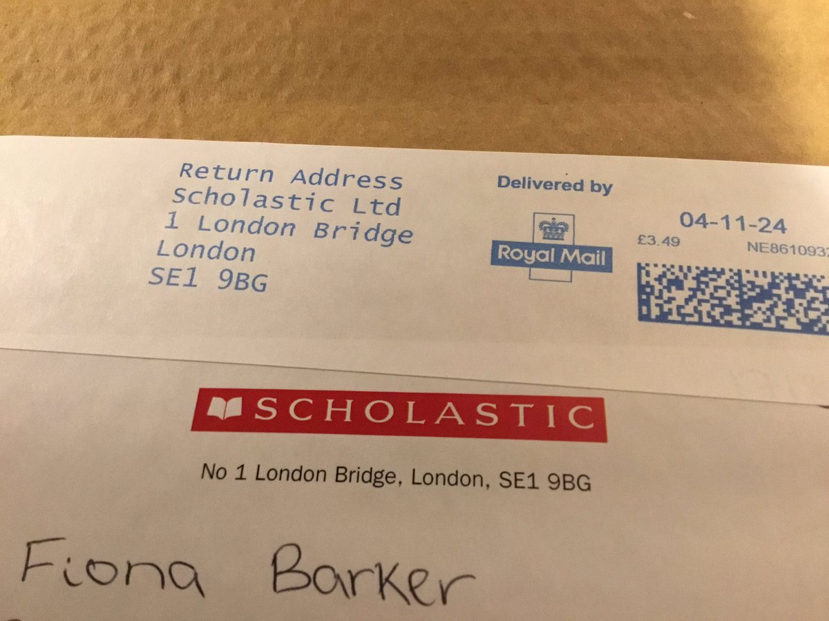 Exciting #bookpost to cheer me up today 🥳🤫
<a href="/scholasticuk/">Scholastic UK</a>