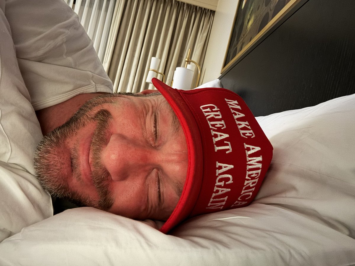 American_MadMan's tweet photo. @DonaldJTrumpJr Dems: How do you sleep at night!?!?!
Me: https://t.co/fkyO4UxIsi