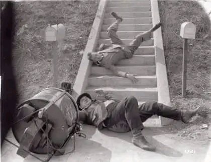 FindingHatsOff tweet media