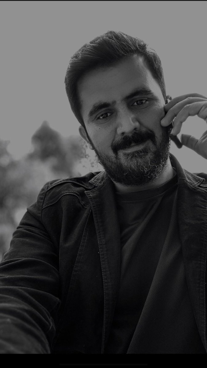 ؛ عه ره ب قسه يكى جوانيان هه يه  ده لێت ؛

( عيبه كانت به كه س مه لێ )

با له ناوه راستي گالته كانياندا گوێبيستى  نه بيه وه  !

:
:
6 / Nov /2024