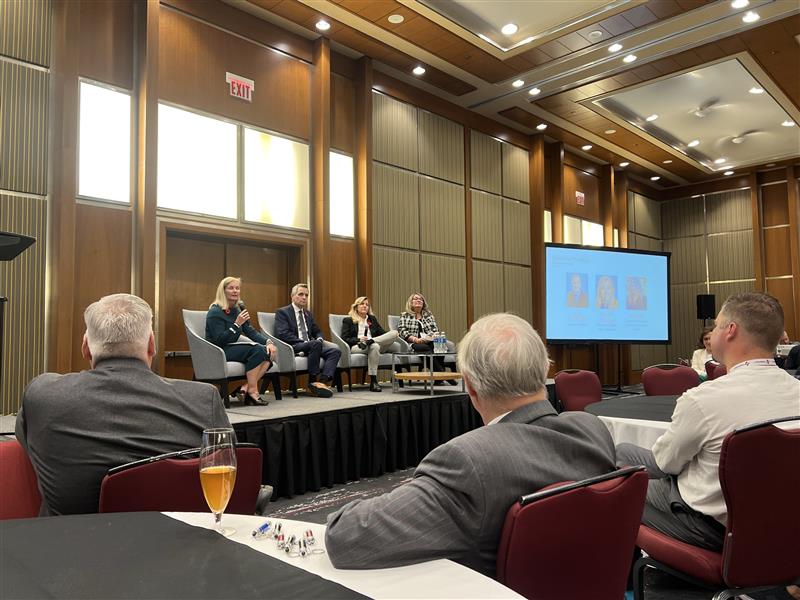 KanataNorthBA's tweet image. Thank you @WesleyClover for an incredible #TechTuesday on ‘Building a Global Tech Hub’! 🚀 Amazing discussion on Kanata North’s role in Ottawa’s tech growth, innovation, and creating a community where we can live, work, and play. ✨ 🚀

#KanataNorth #OttawaTech #Innovation