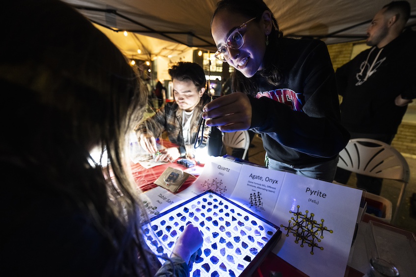 Congratulations to the Jin group for winning the photo contest at the Wisconsin Science Festival! Their Photo, "Chemistry of Crystals" shows off luminescent crystals to explain how chemical structure relates to certain properties. 
Visit the link below: 
loom.ly/hJIsc8I