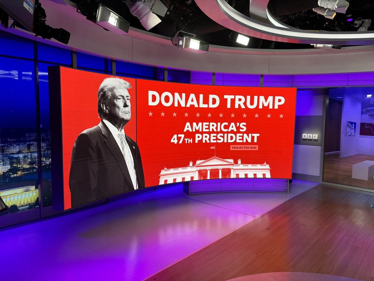 Calum Leslie (@calumsleslie) on Twitter photo Donald Trump wins. What happened and what next. Newsbeat from outside the White House with <a href="/jordken/">Jordan Kenny</a> and <a href="/Mitch_Mansfield/">Mitch Mansfield</a>👇🏻📲
bbc.co.uk/sounds/play/m0… Donald Trump wins. What happened and what next. Newsbeat from outside the White House with <a href="/jordken/">Jordan Kenny</a> and <a href="/Mitch_Mansfield/">Mitch Mansfield</a>👇🏻📲
bbc.co.uk/sounds/play/m0…