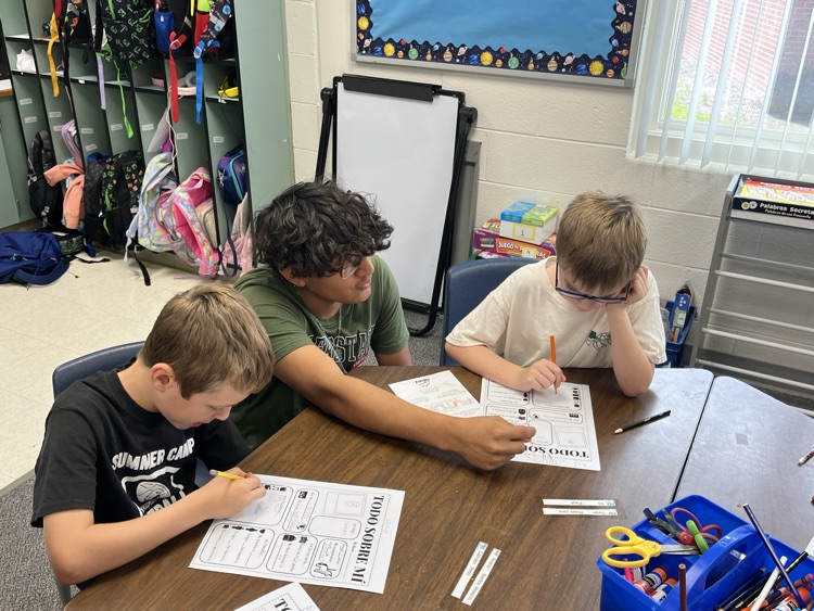 north_chatham's tweet photo. Our Dual Language classes enjoyed a visit from @NHSChargers Spanish IV class today! The students taught a short lesson in Spanish in our K-2 classes. 🖤💛 https://t.co/8DsUyNNd8K