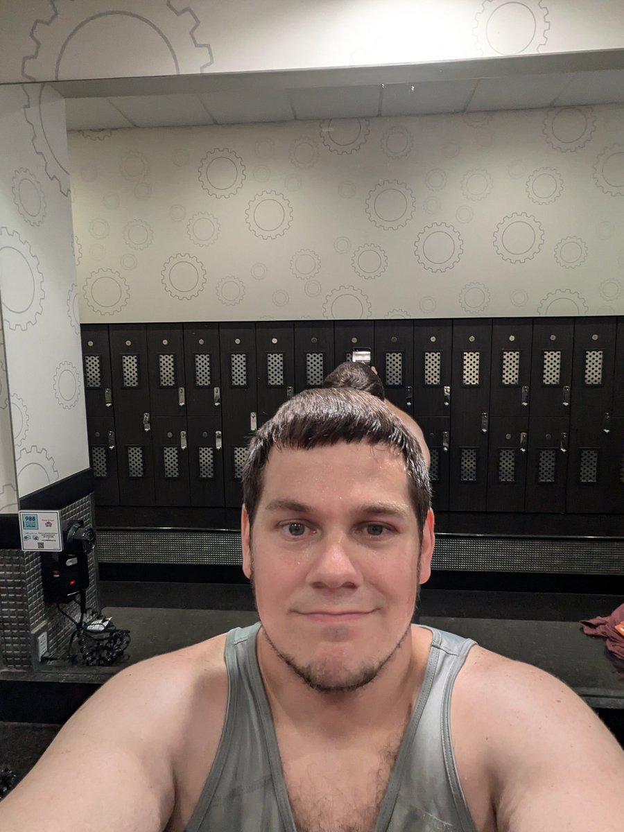 ross_write's tweet image. Gym life