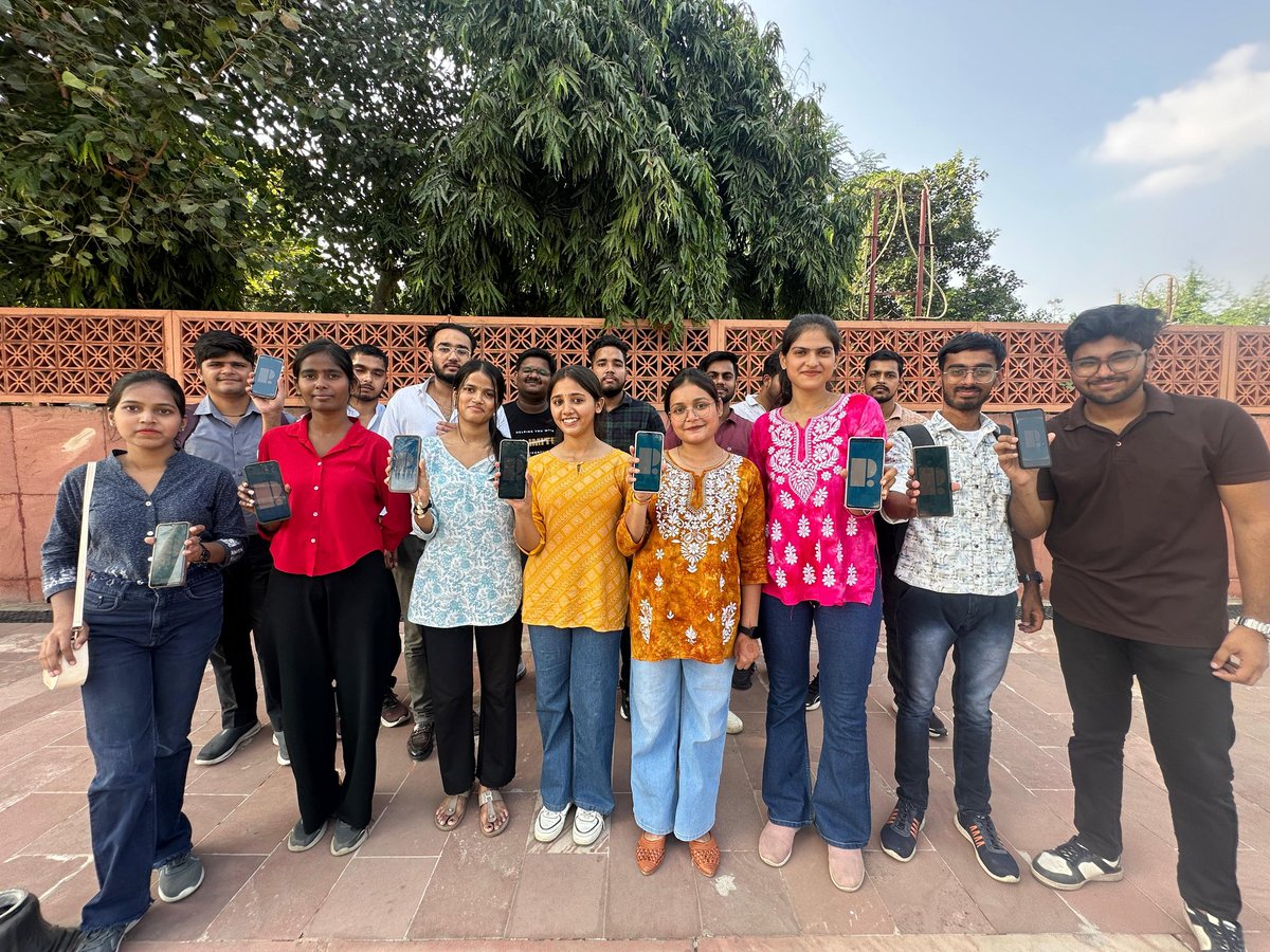 talkwithshruti's tweet photo. "Just spent an amazing day mapping Lucknow's historic streets at the #LucknowMapaThon held at  Rumi Darwaza!!✨
Huge thanks to our host🌟 @rajdotcc for organising this fantastic event 🤩
Met incredible people and gained valuable experience!!
@Web3 @openstreetmap https://t.co/rAUOPmGafH