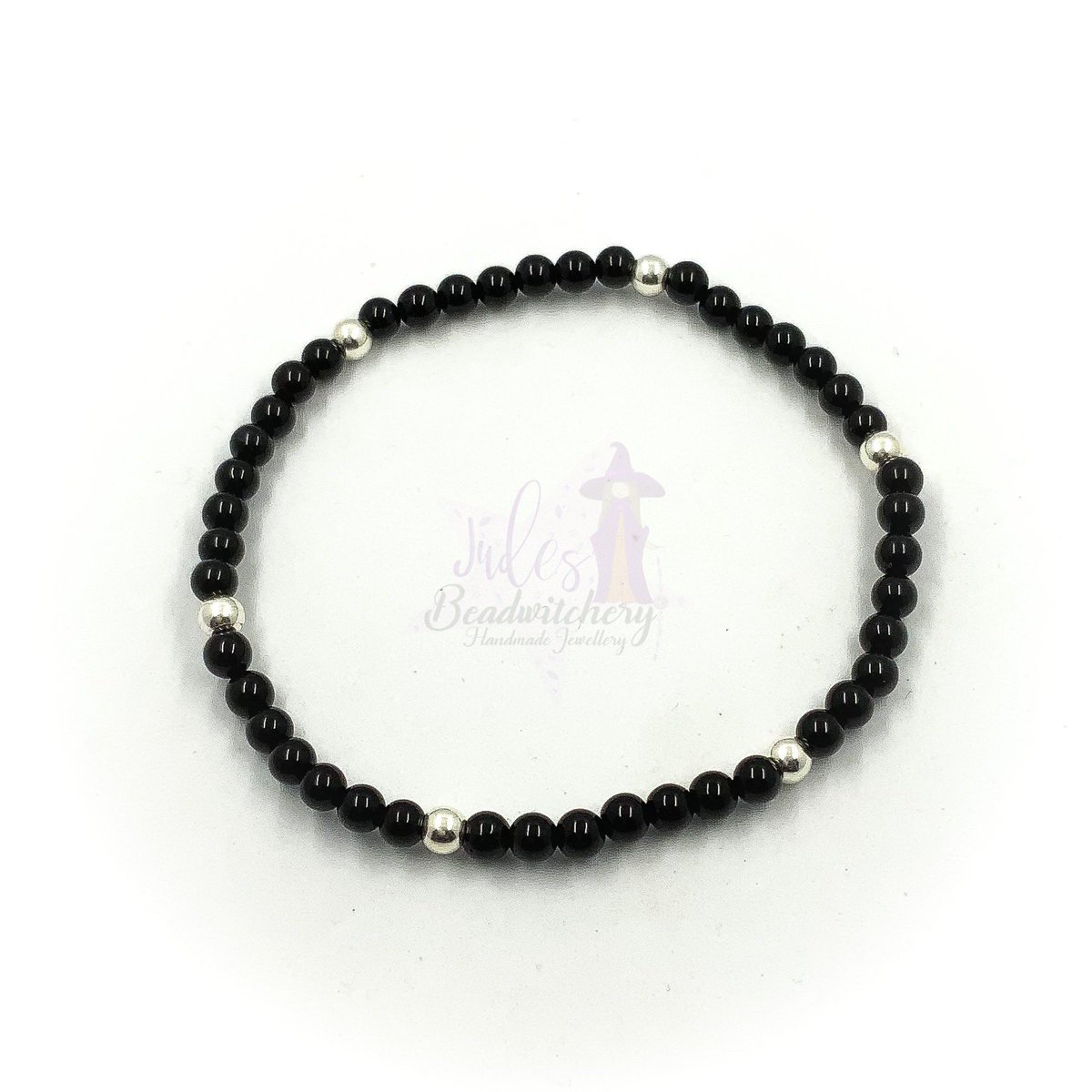 My clearance sale is still continuing, with a massive 60% off, including these semiprecious bead &amp; Sterling silver stacking bracelets

There’s only 6 left, including this months birthstone, citrine, amethyst &amp; black agate at a bargain price of £6! 💛💜🖤

etsy.com/uk/listing/967…