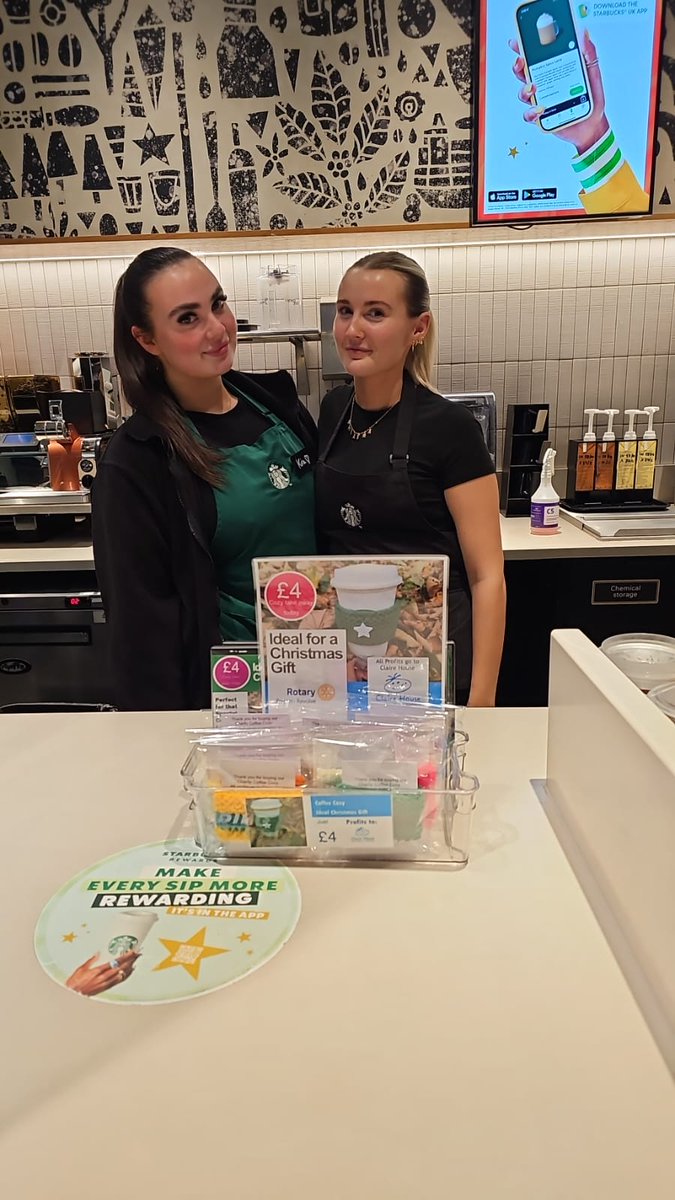 roydeɴ revolve roтαry clυв tweet media