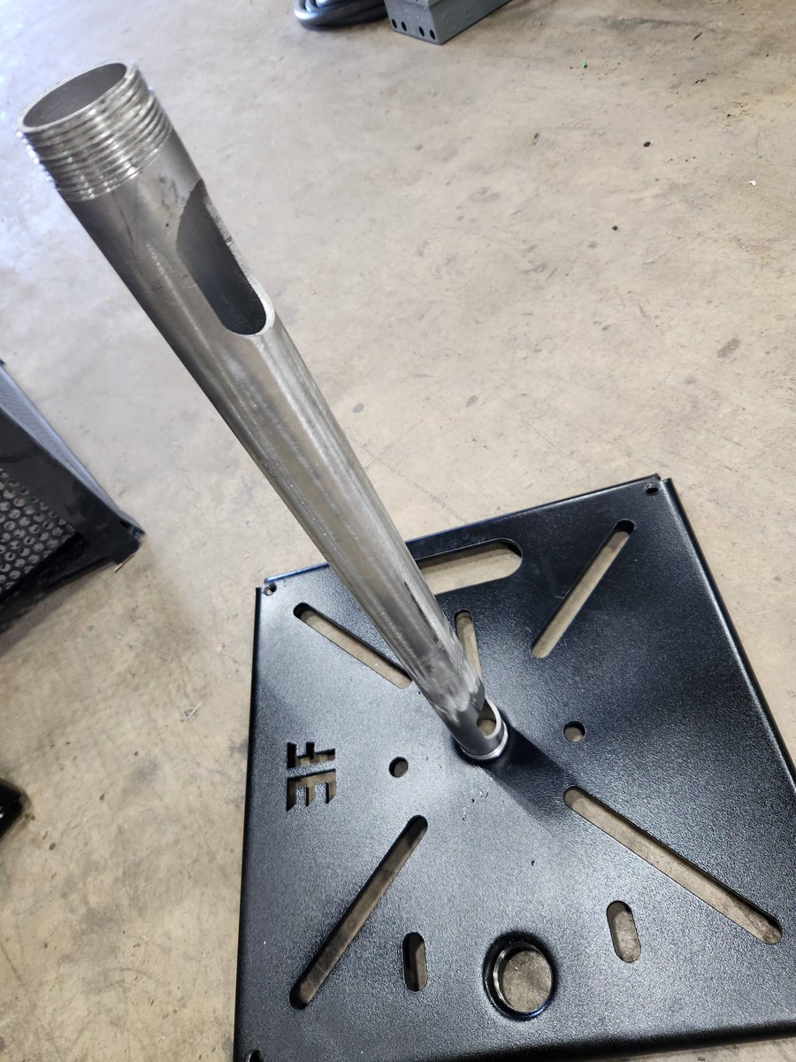 EntFabLLC's tweet image. So, apparently, with the proper oil we CAN thread aluminum pipe... now what to do with this knowledge.🤔🤔
#av
#trussbase
#manufacturing 
#knockoutpipe