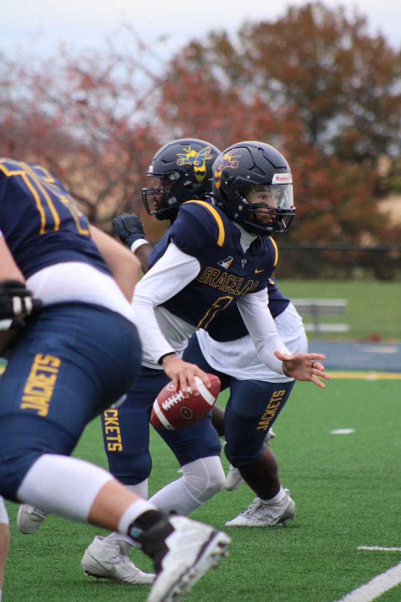 GracelandFB's tweet photo. RECRUITS: 
If you want to see us play this weekend and get a game day recruit experience, DM me! 

Last scheduled home game of the year💪🏻 https://t.co/DMYJmjyn9O