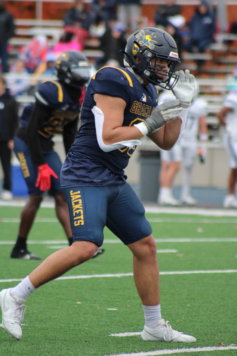 GracelandFB's tweet photo. RECRUITS: 
If you want to see us play this weekend and get a game day recruit experience, DM me! 

Last scheduled home game of the year💪🏻 https://t.co/DMYJmjyn9O
